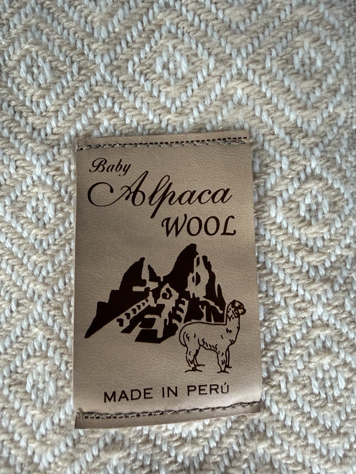 AUTHENTIC Handmade Peruvian Alpaca Blanket gallery