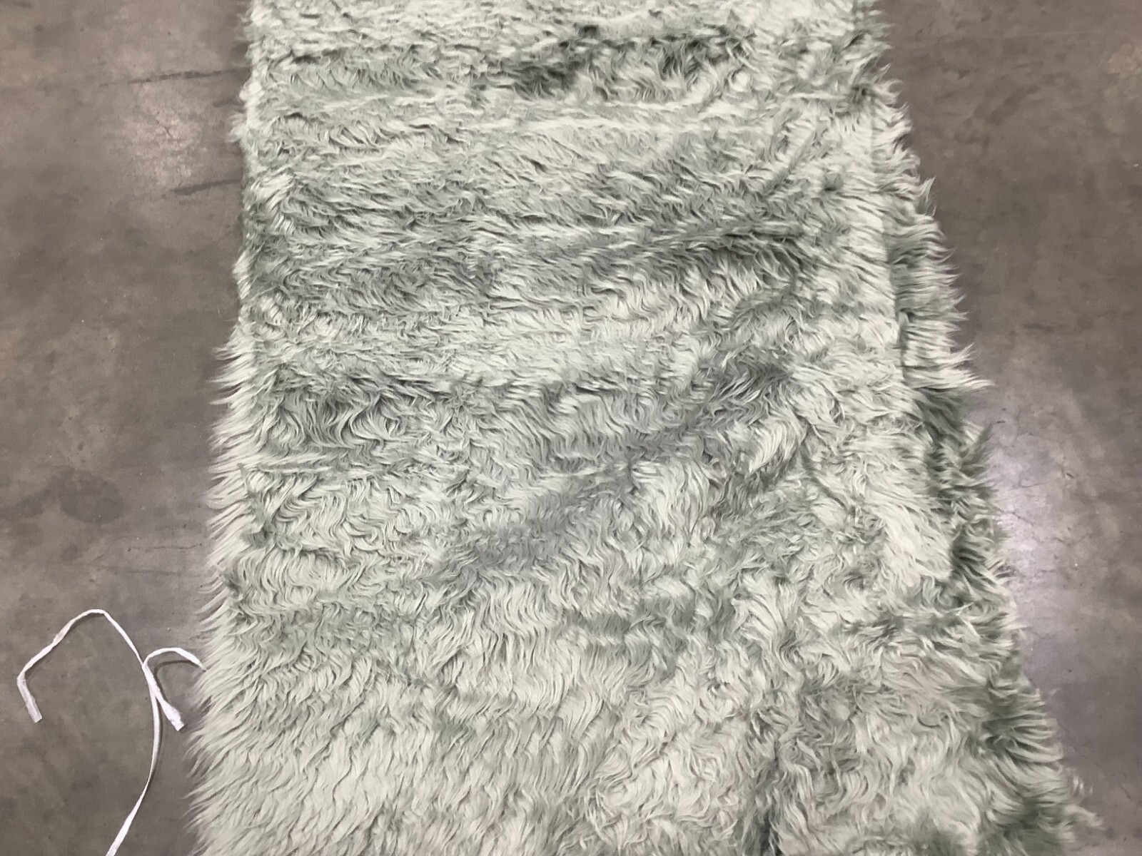 GREY 2'-6" x 8'-0" Back Stain Rug, Reduced Price 1172679702 FSS235D-28 gallery
