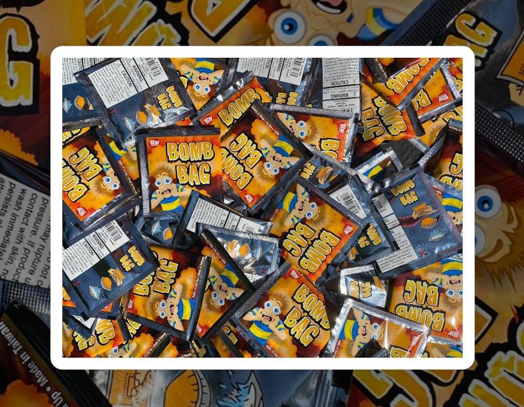 72 Exploding Bomb Bags - Loud Bang Party Noise Maker - Kids Toy Game Fun! gallery