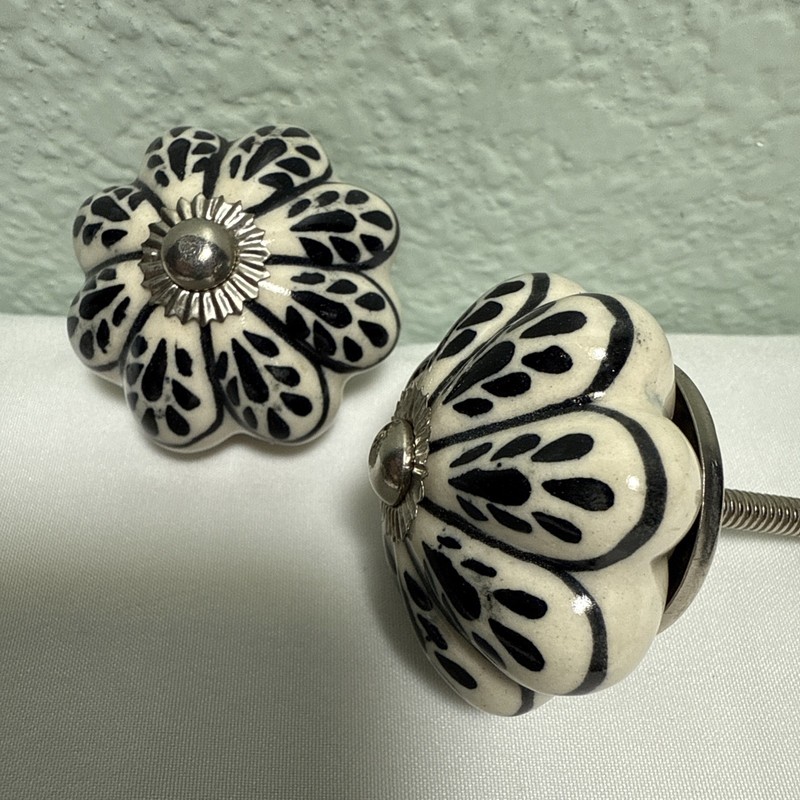 Vintage Ceramic Cabinet Drawer Knob Pulls Black Blue White Floral Geo Lot 19 gallery