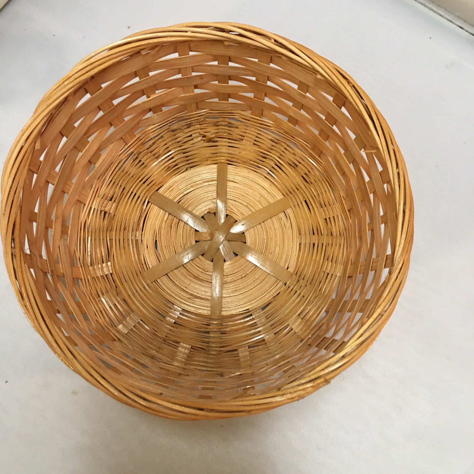 Woven Wicker Basket Home Decor Small Tan Round Natural Farmhouse Minimalist gallery