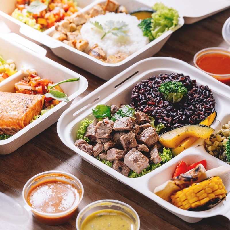 Freshware Clamshell Food Containers with Lids [8x8 200-Pack] Disposable To Go Co gallery
