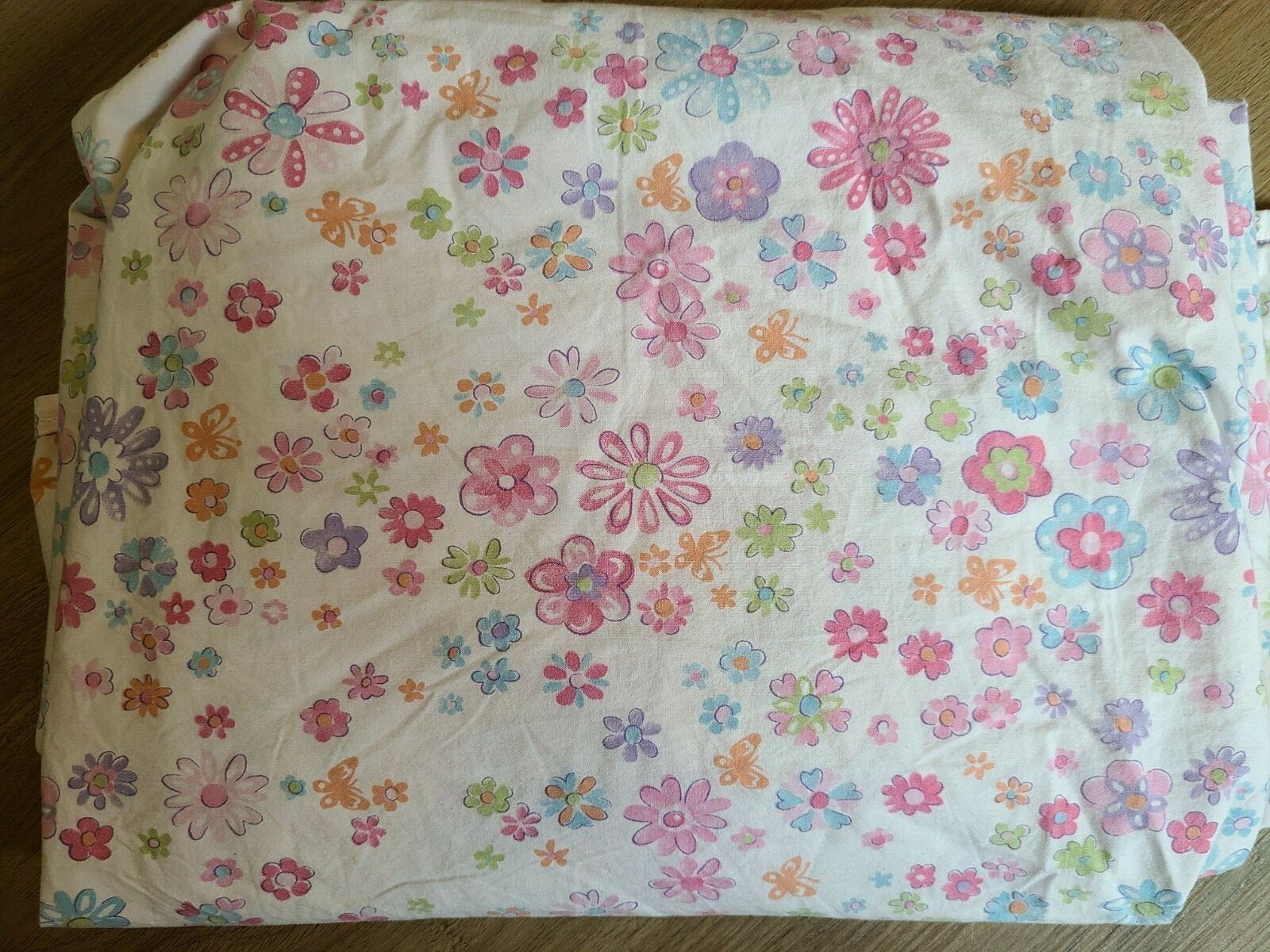 Pottery Barn Kids "Small Colorful Flowers" Twin Flat Sheet gallery