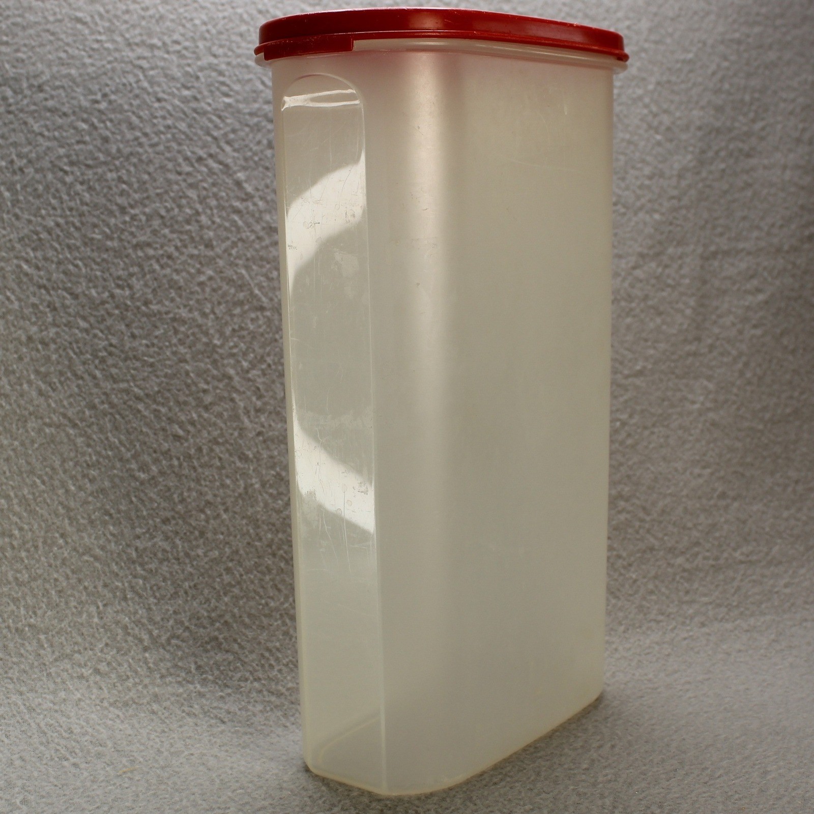 Tupperware Modular Mate Oval 5 Container Red Lid 12.25 Cup Good Vintage Storage gallery
