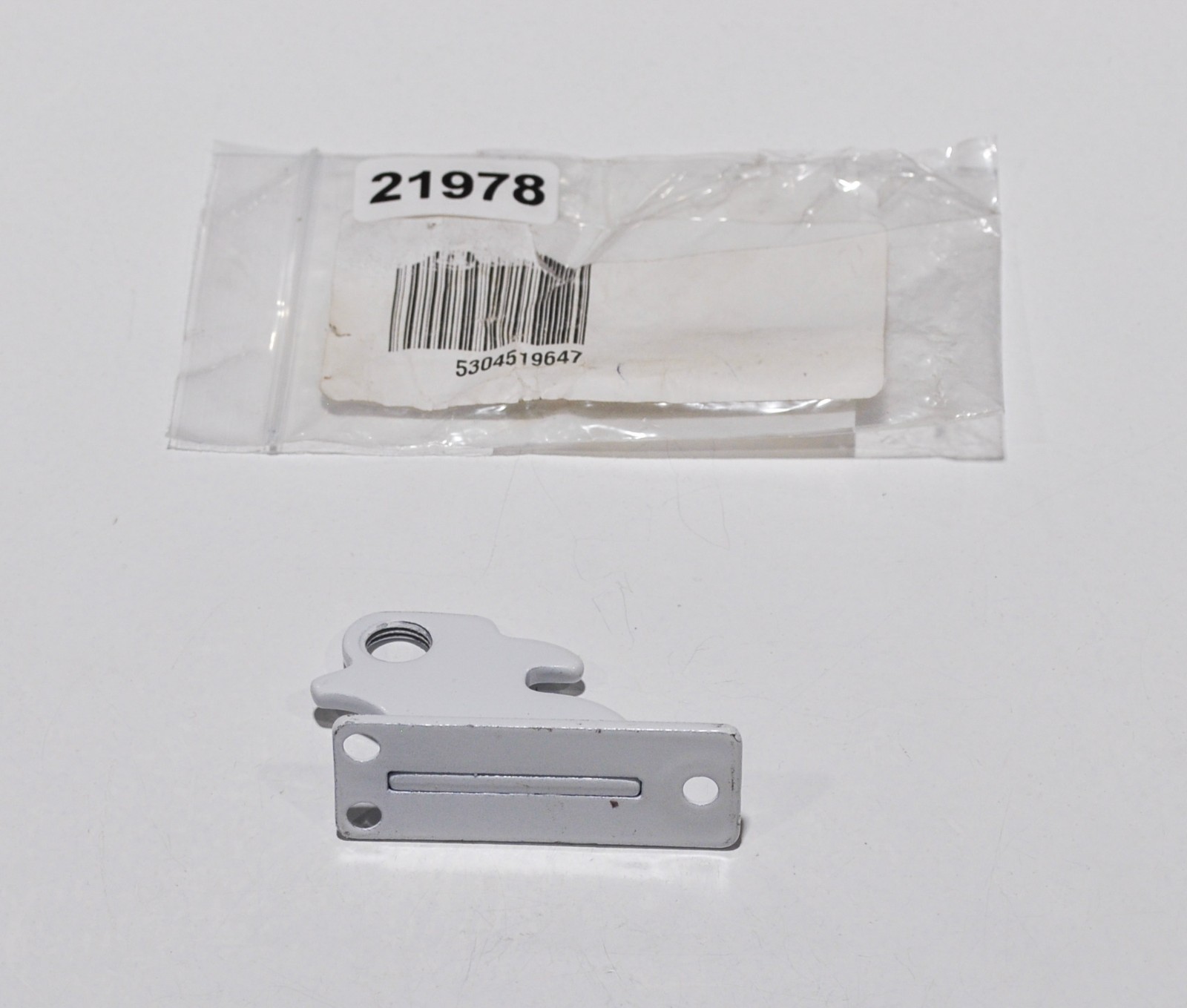 5304519647 Refrigerator Center Hinge gallery