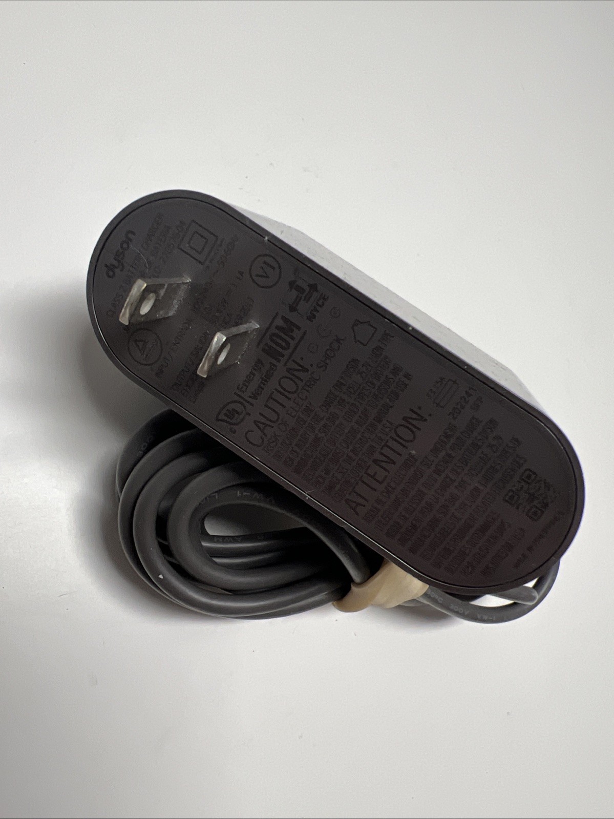 OEM Genuine Dyson Battery Charger Adapter Class 2 Battery Model 270576-04 gallery