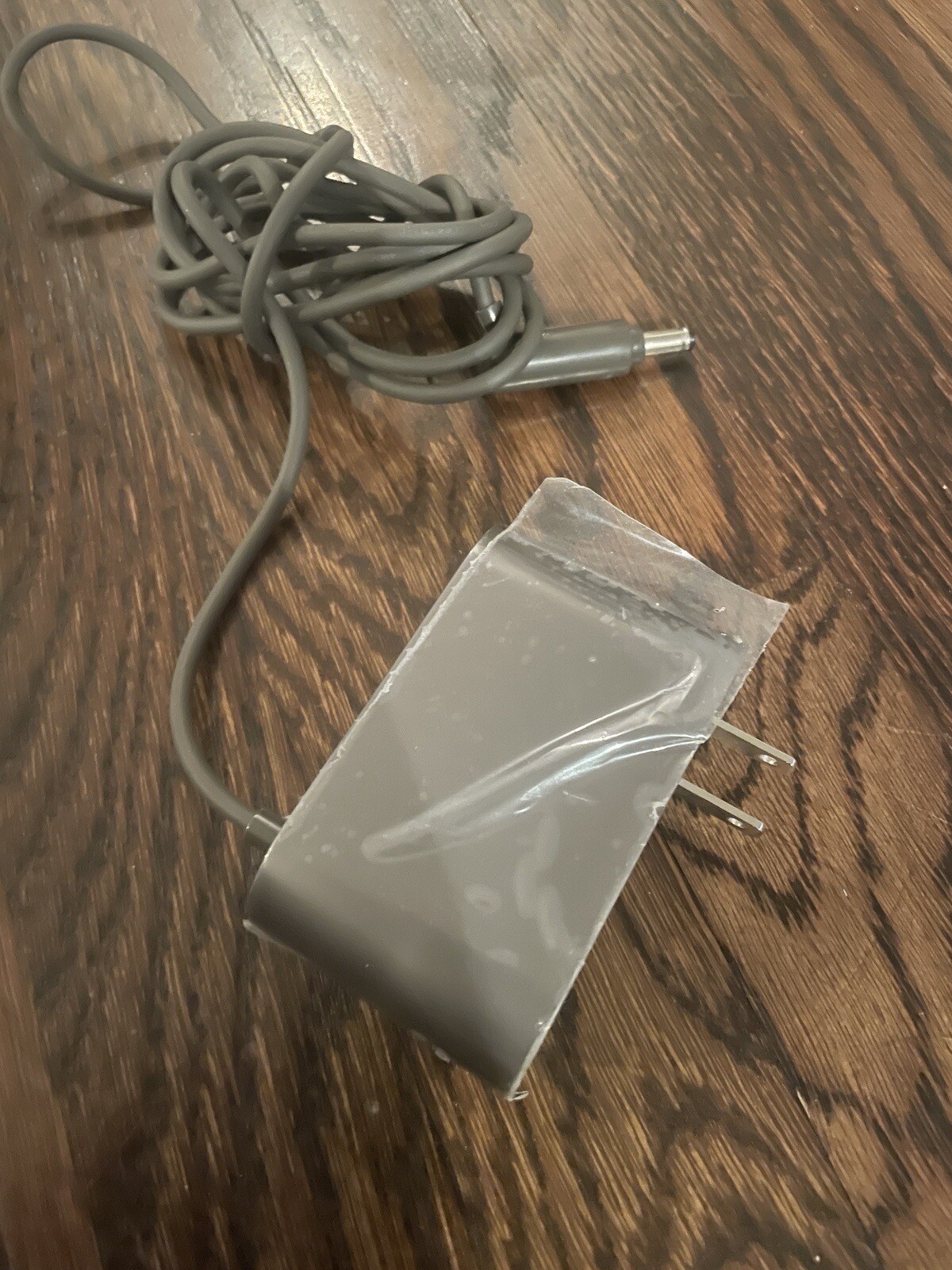 Dyson 210826-03 Battery Charger Adapter for V6 Cordless Vacuum - Genuine - B24 gallery