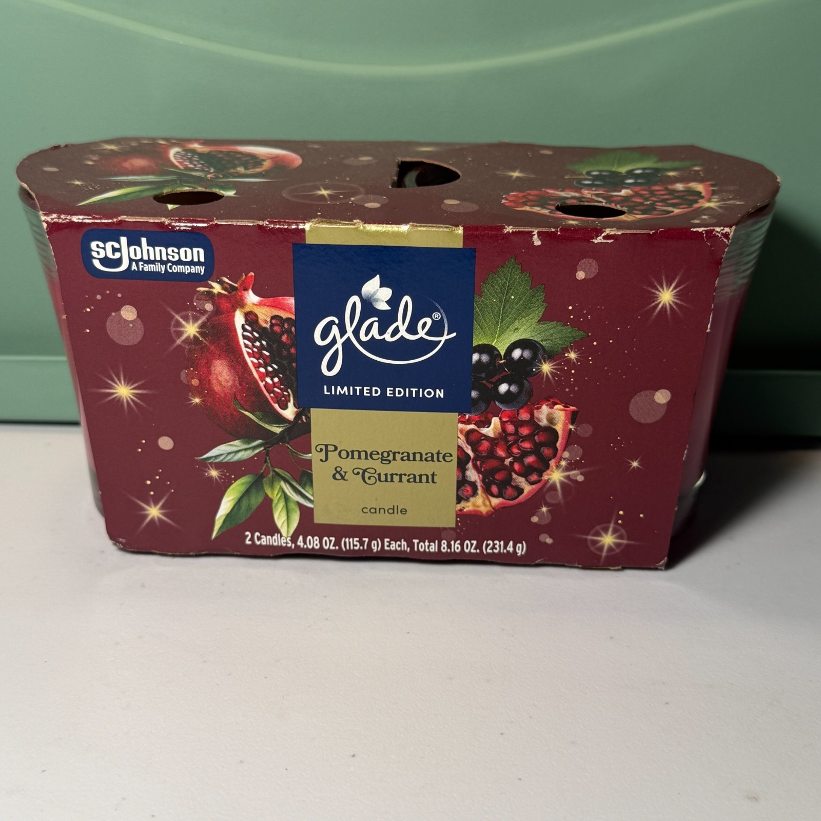 GLADE Candles POMEGRANATE & CURRANT Single Wick Limited Edition Twin Pack gallery