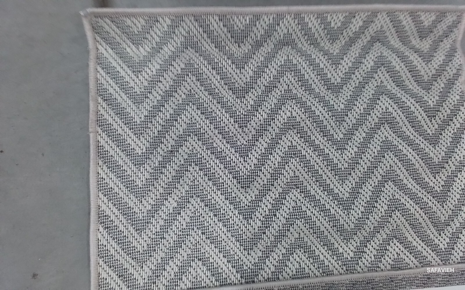 BLUE / CREME 2'-0" x 8'-0" Back Stain Rug, Reduced Price 1172775838 BMU812A-28 gallery
