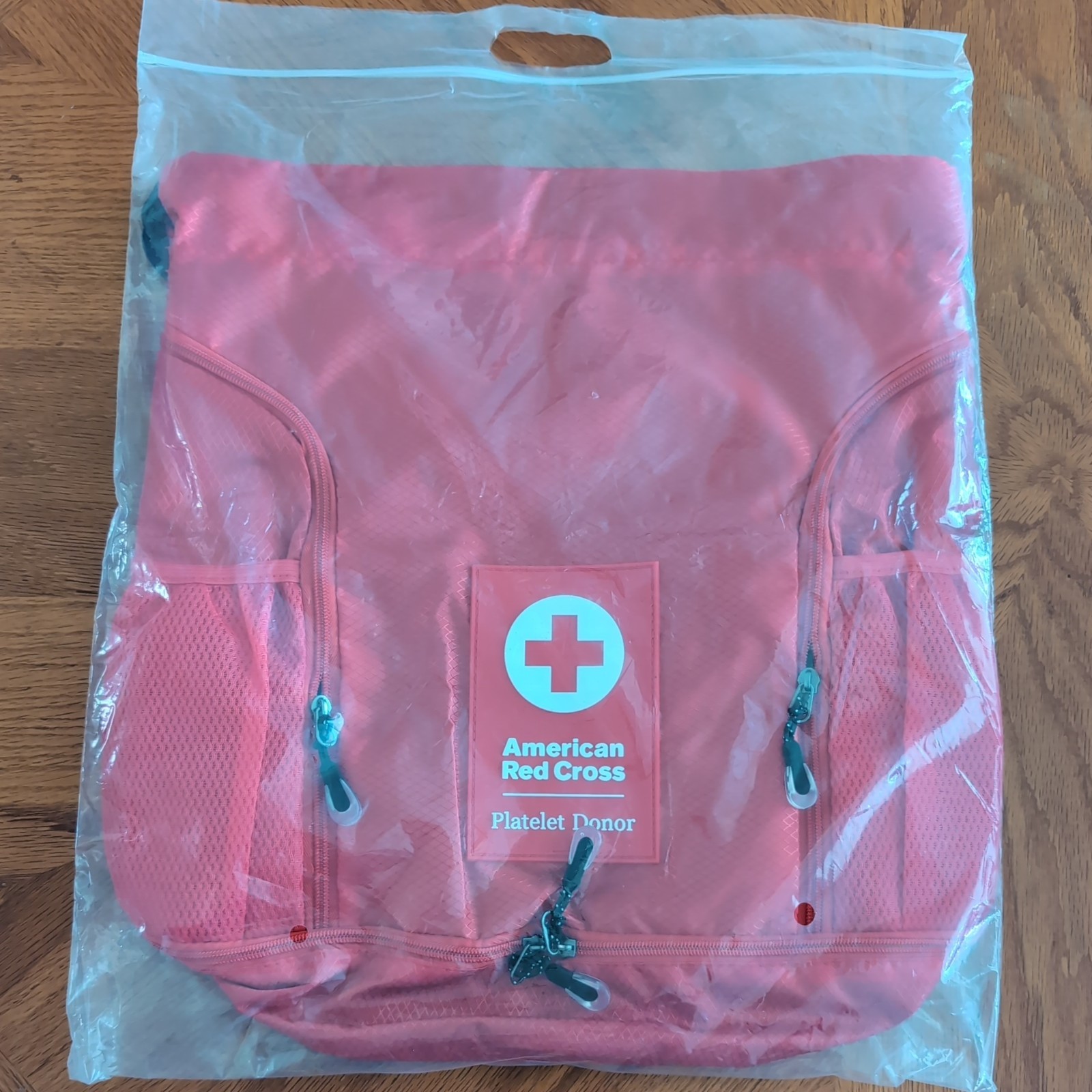 *NEW *American Red Cross Red Platelet Donor Light Drawstring Backpack 8 pocket