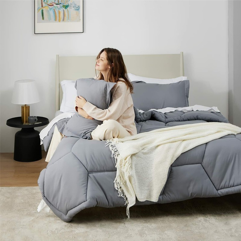 Queen Size Honeycomb Comforter Set - Soft & Cozy 88"x88" w/ 2 Pillow Shams GRAY gallery