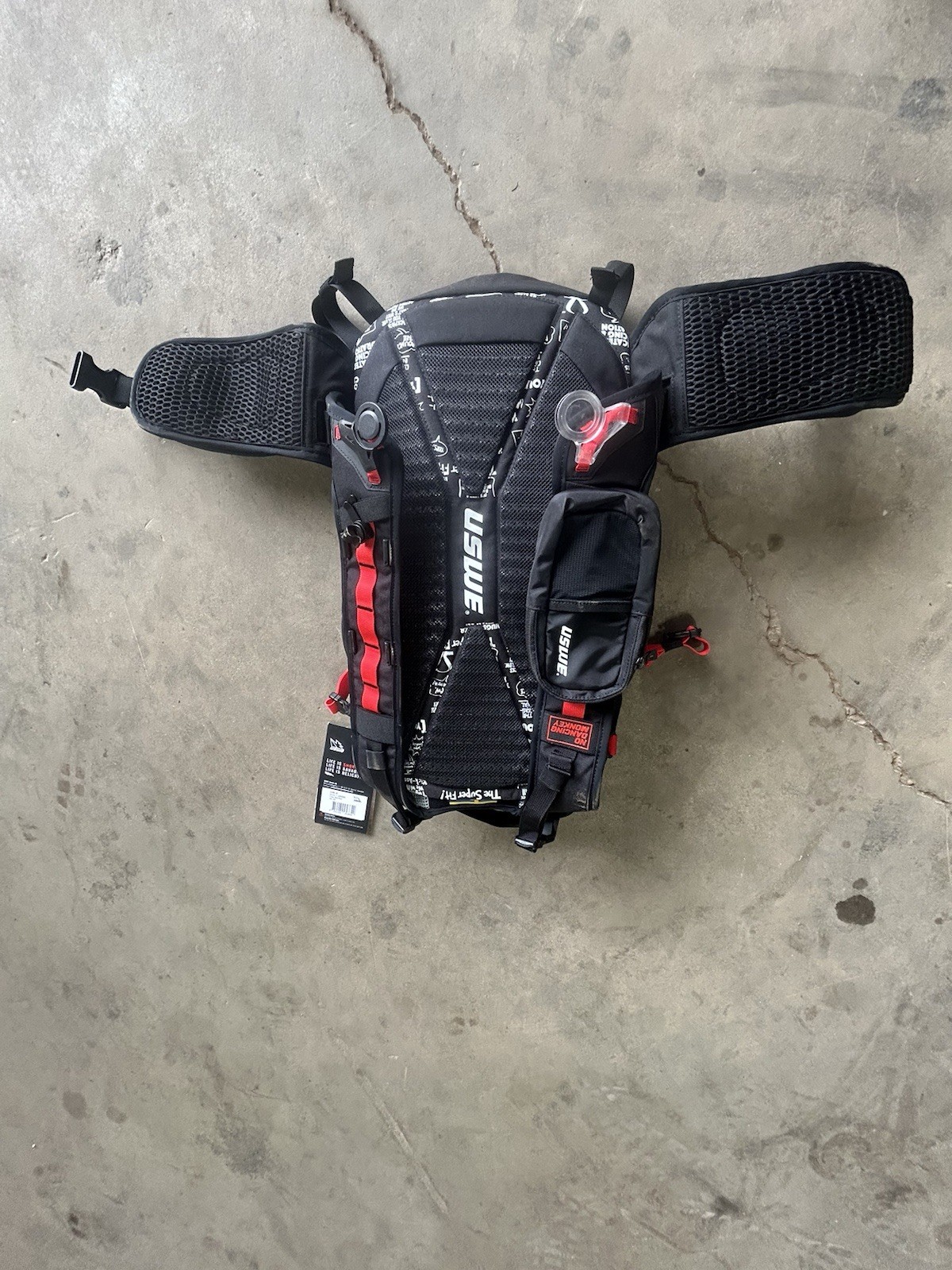 Uswe Core 25 Black And Red Backpack 2