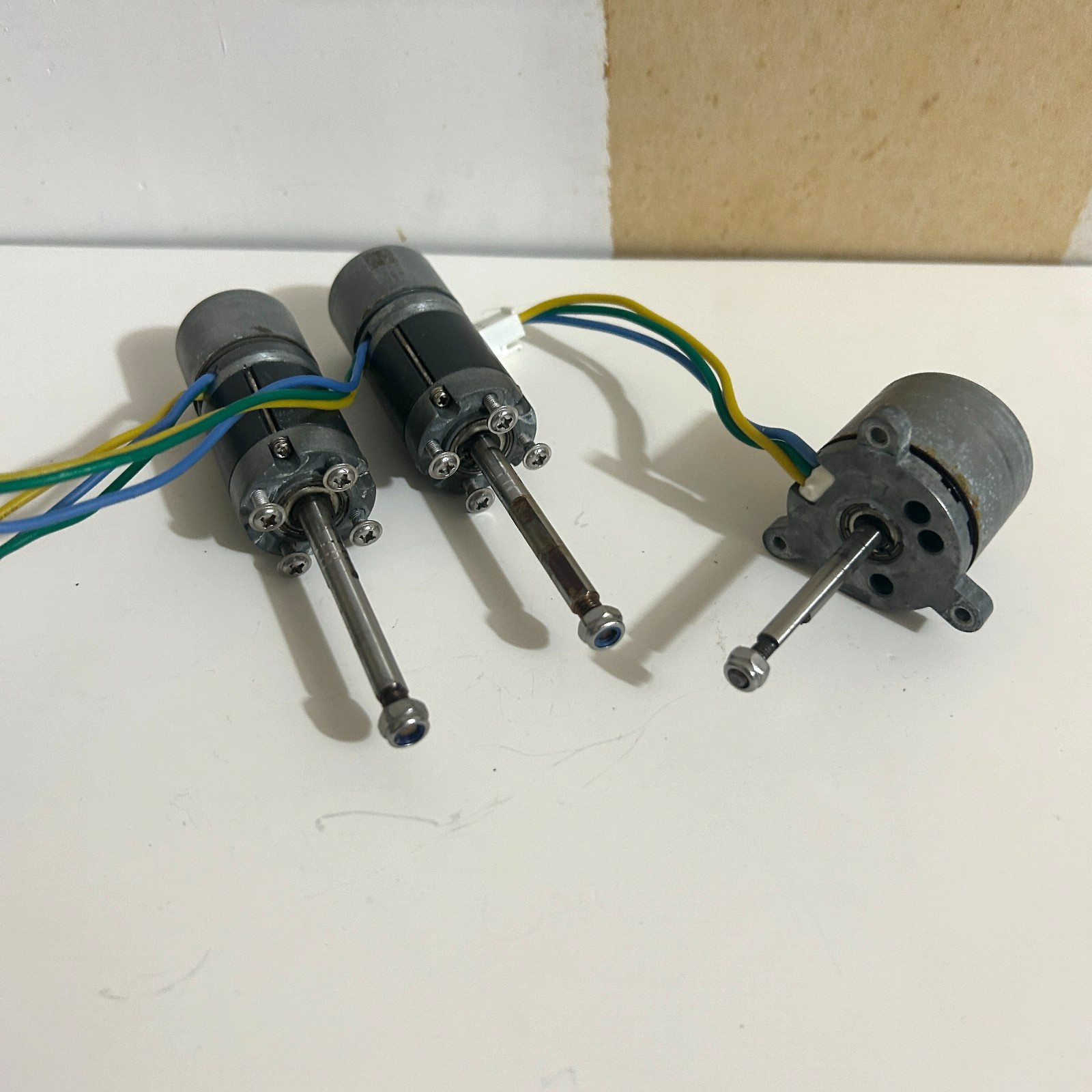 Replacement Motors for Seauto SAT20PRO Cordless Robotic Pool Cleaner gallery