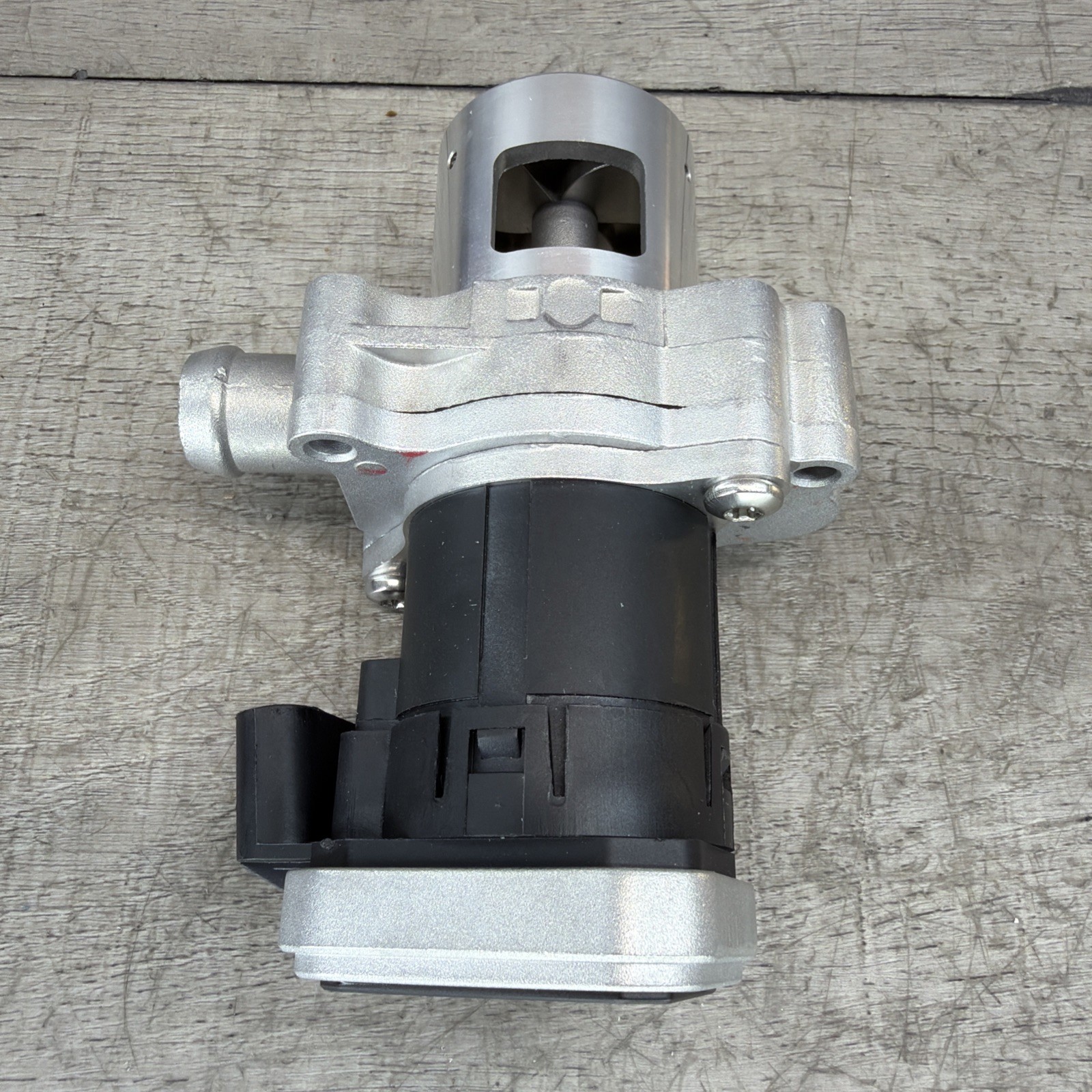Geluoxi 5137197Aa E G R Valve Compatible Mercedes Sprinter 2500 3500 Dodge gallery