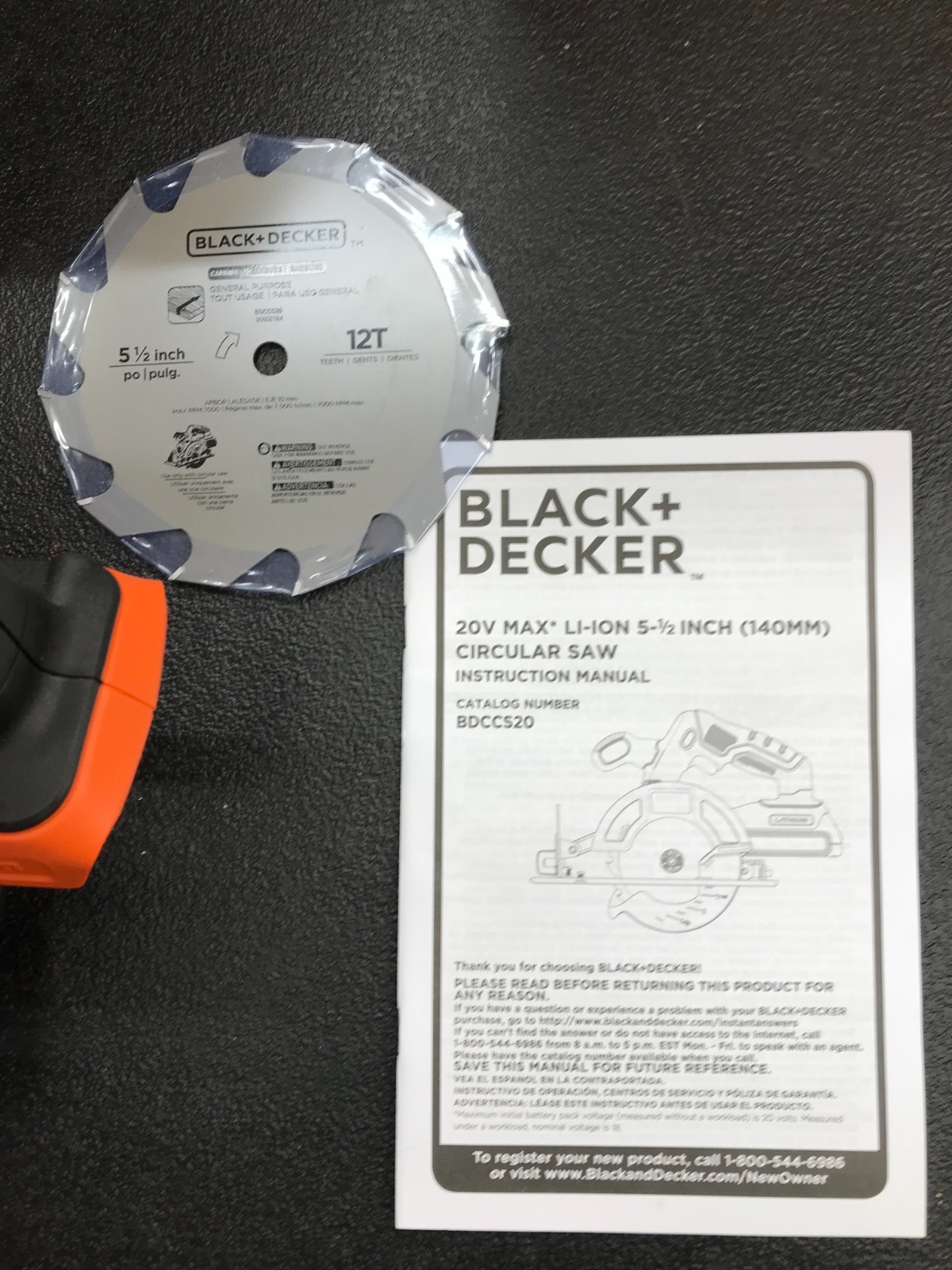 BLACK+DECKER 20V MAX* 5-1/2 In. Circular Saw - BDCCS20 gallery