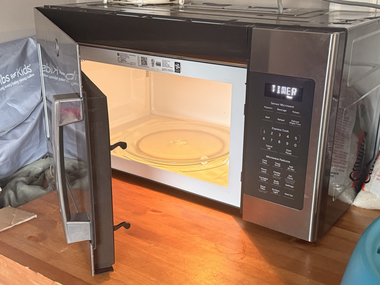 GE Bosch HMT72M450 Countertop Stainless Steel Microwave Digital Display gallery