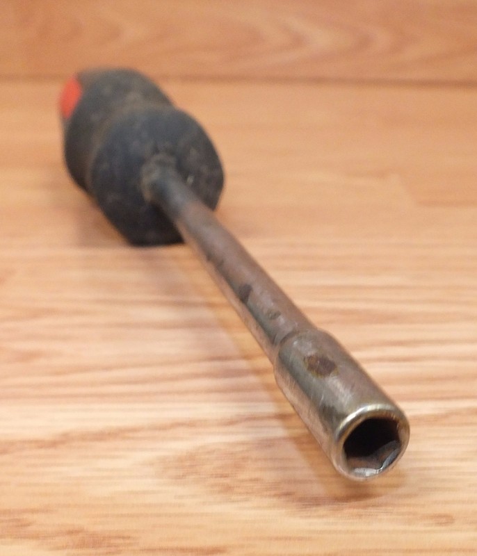 Unbranded/Generic 9 1/2" Long Black & Red 1/4" Nut Driver Tool Only **READ** gallery
