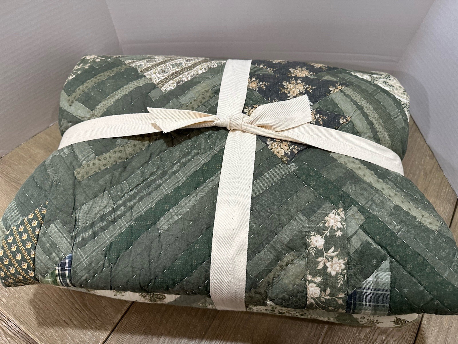 POTTERY BARN WINTER SPRUCE PATCHWORK QUILT FULL QUEEN GREEN Holiday gallery