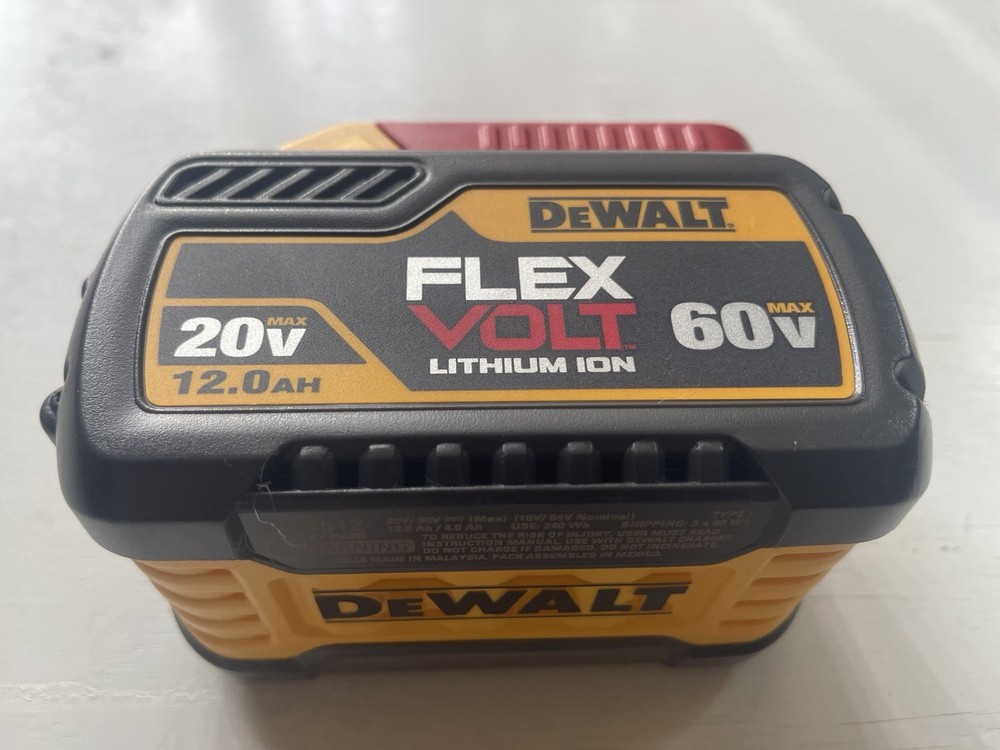 DEWALT DCB612 20v/60v Max FLEXVOLT 12Ah Battery
