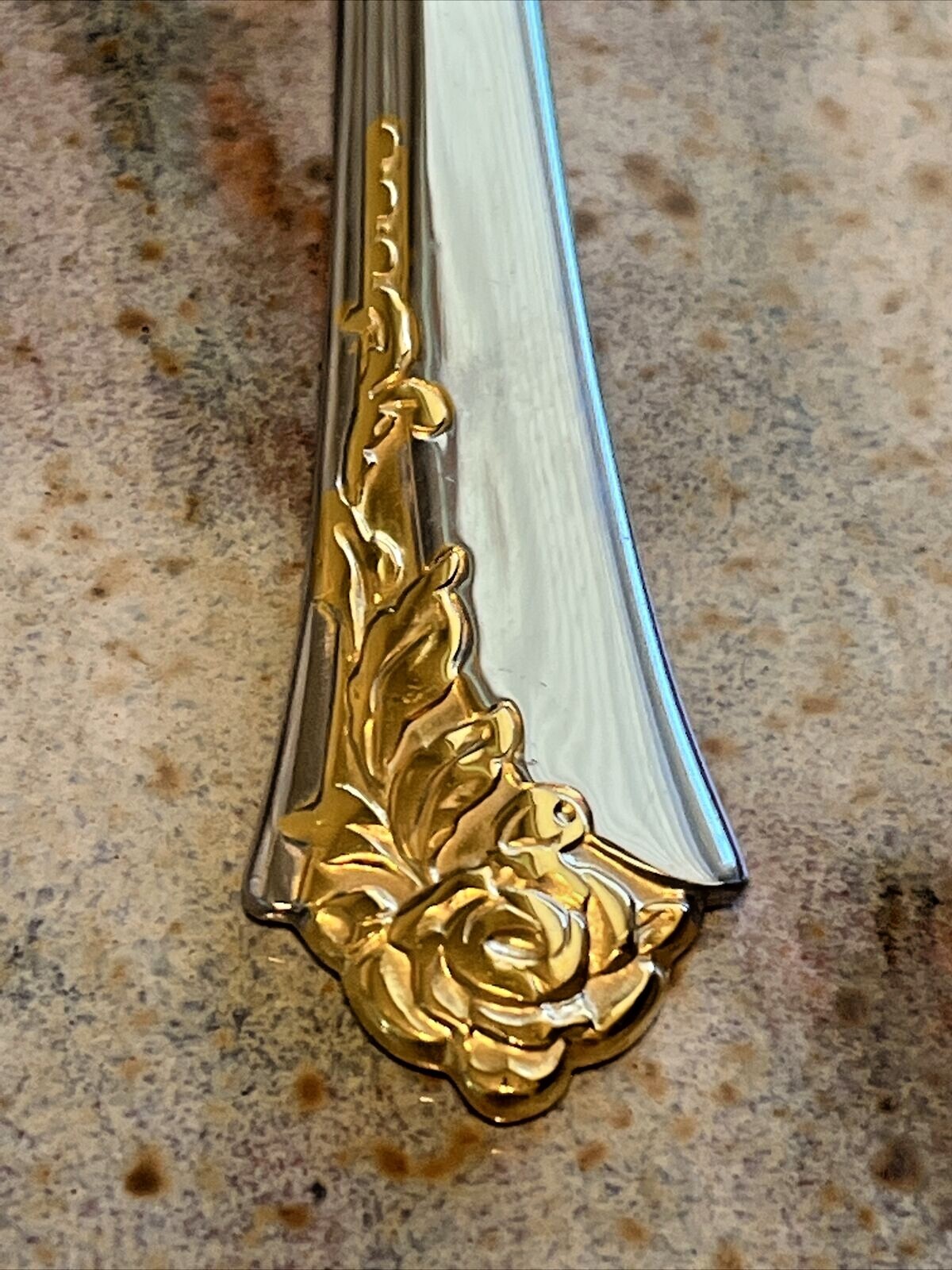 Oneida Golden DAMASK ROSE Stainless Heirloom Cube Flatware CHOICE accent gallery