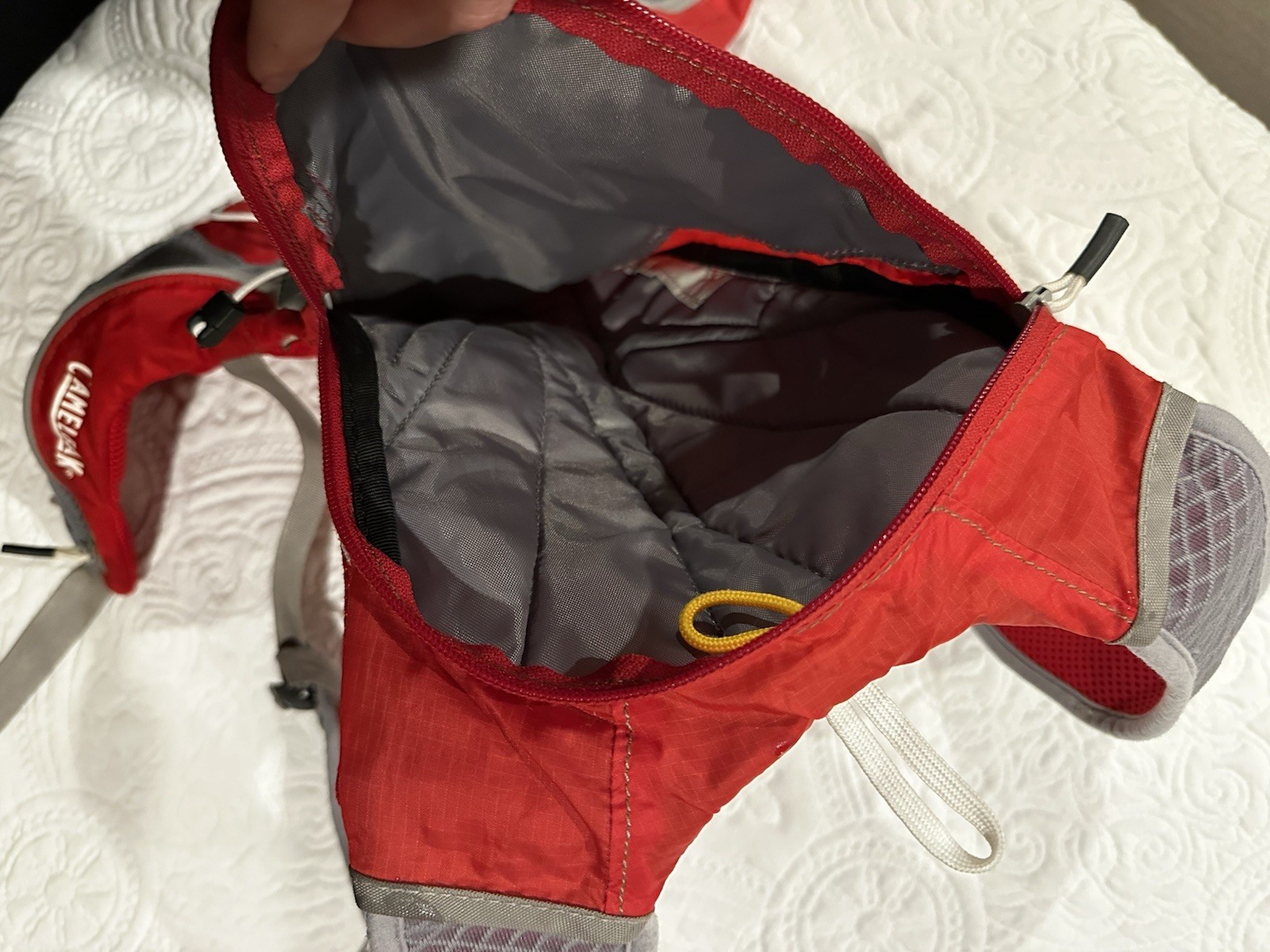 Camelbak Backpack Tons Of Pockets Clip In Red Adjustable 3