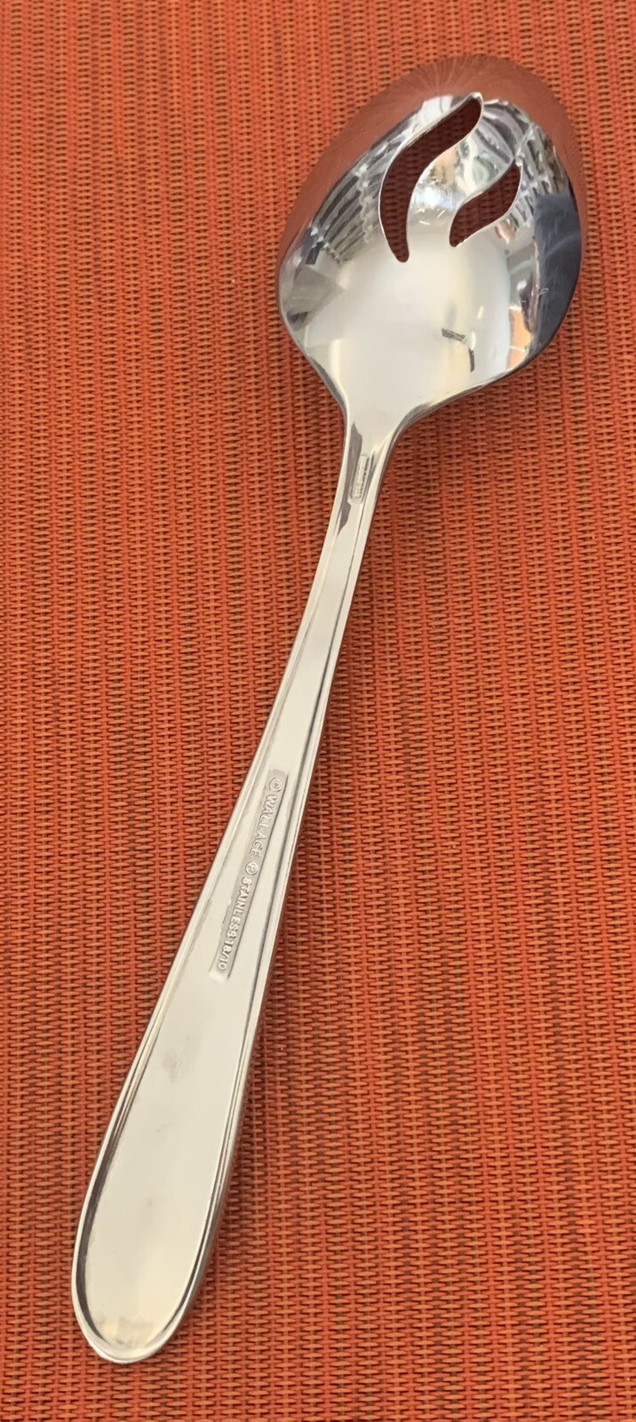 Wallace MODERN THREAD Glossy Pattern Stainless PIERCED SERVING SPOON 8-5/8” gallery