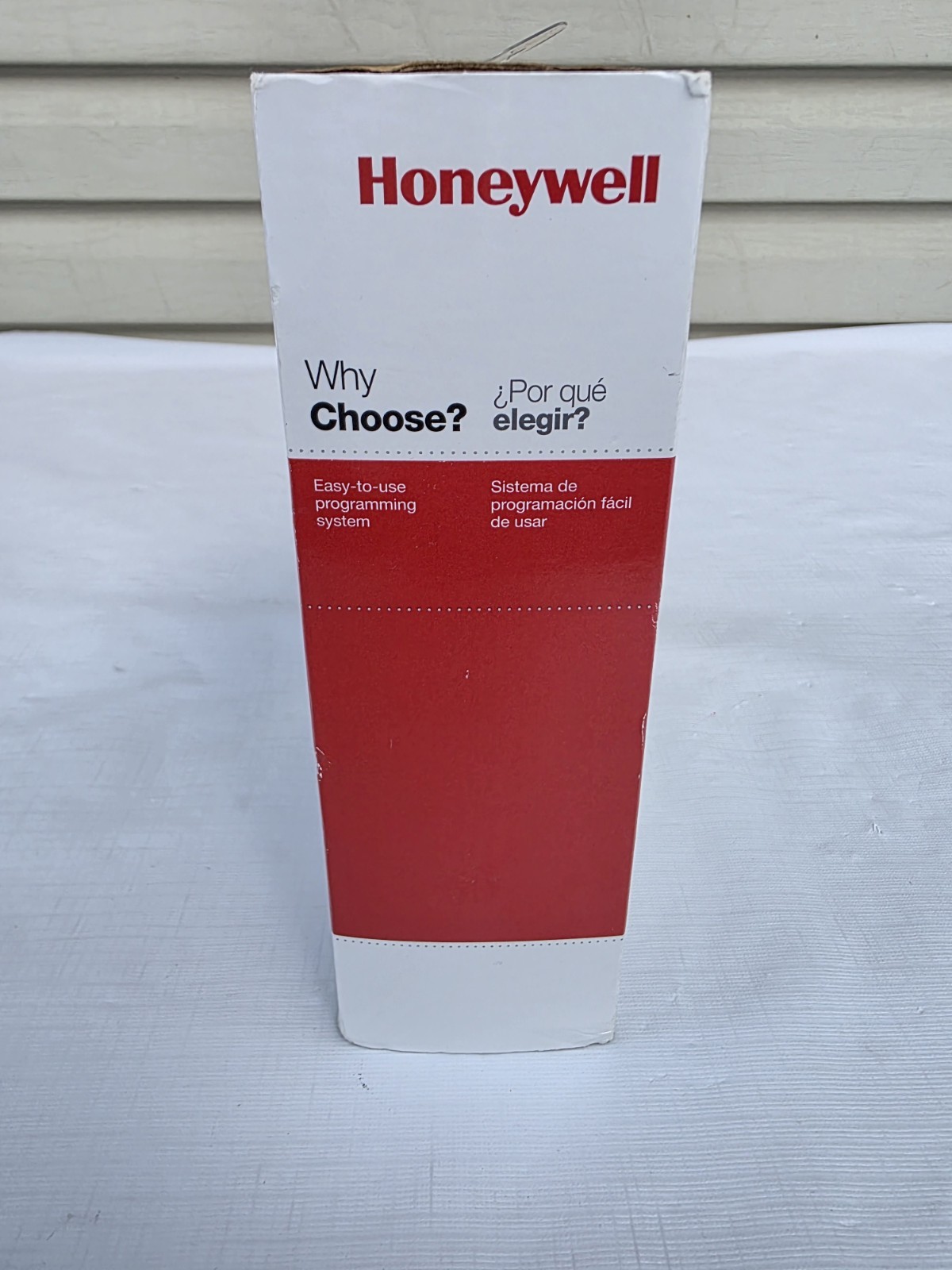 Brand New Honeywell 1-Week Programmable Thermostat (RTHL221B) gallery