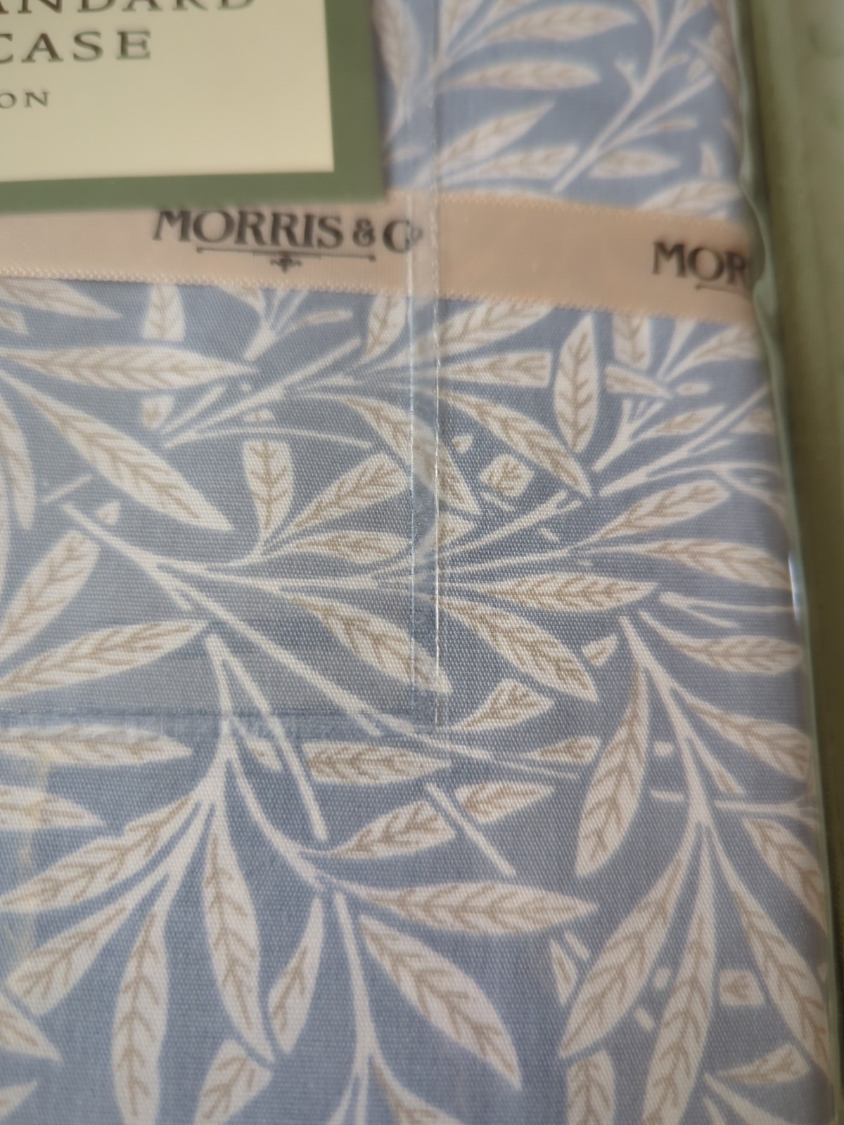 Set/2: WILLIAM MORRIS Leaf Pattern BLUE Off White Pillowcases Standard Cotton gallery