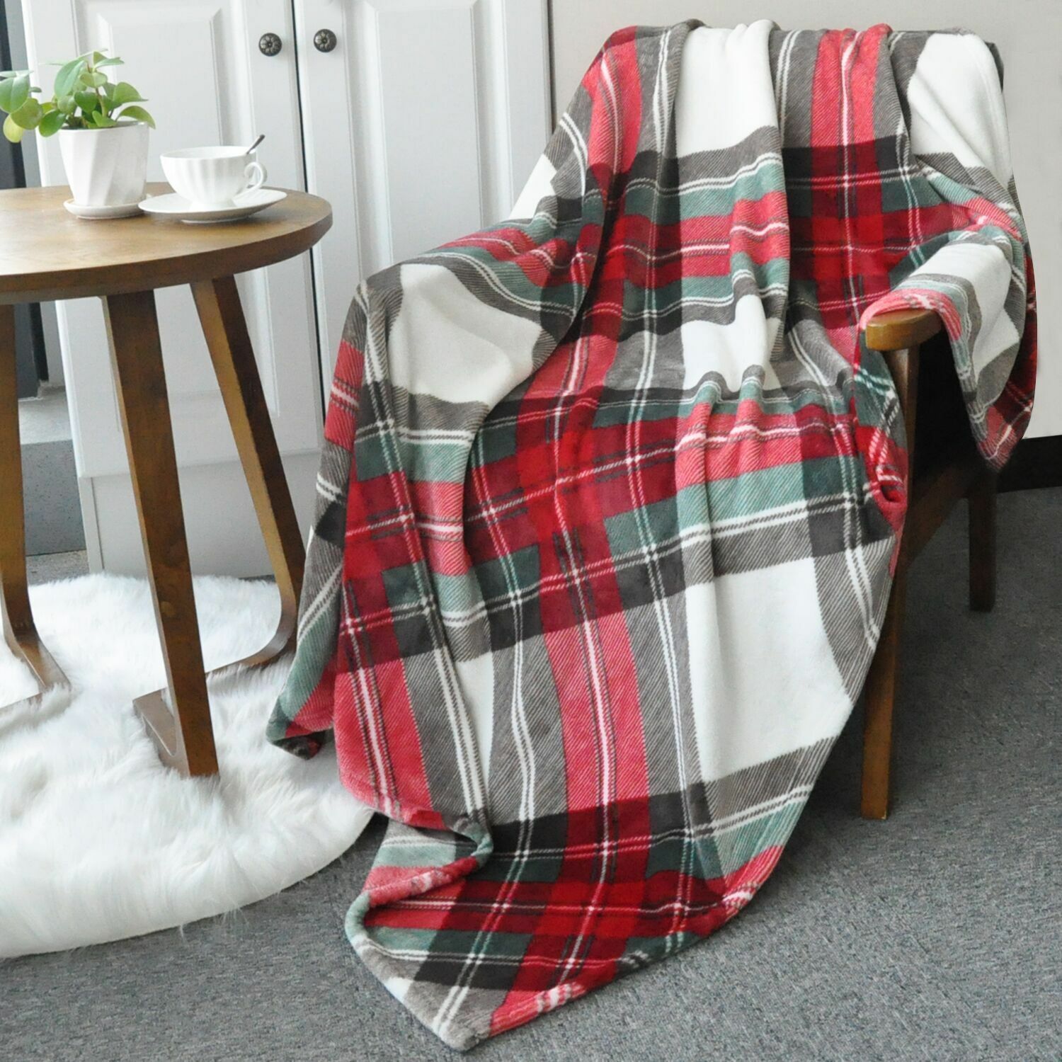 Throw Sherpa Flannel Fleece Blanket Extra Soft Reversible 50×60 Plush Fabric Red gallery