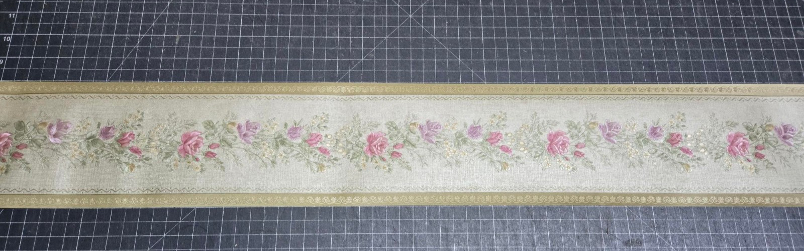 Floral Garland Wallpaper Border FDB07572 5in x 15ft Pink Flowers gallery