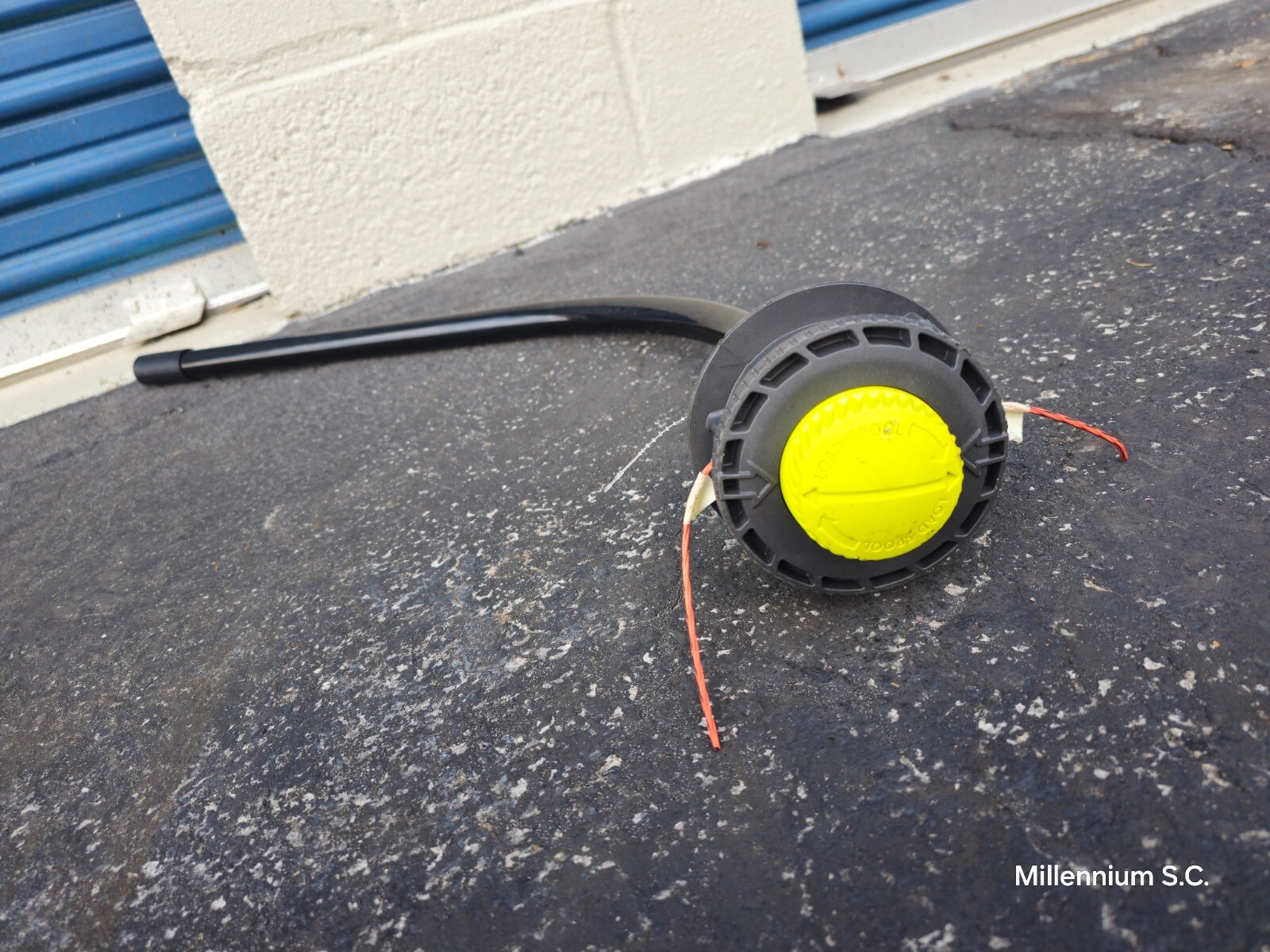 RYOBI Expand-It String Trimmer Curved Shaft w/ Bump Head & Cover - OPEN BOX gallery
