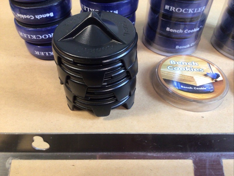 Rockler Bench Cookie Plus Work Gripper Kit with Grippers and Risers & Wall Mount gallery