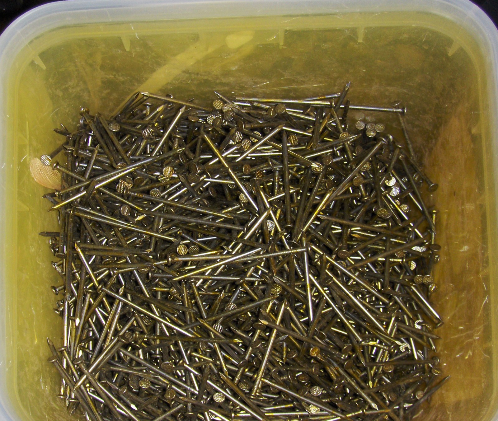 Grip-Rite 8d 2 3/8" Coated Sinker Nails Old Stock Open Box 20 lbs. gallery