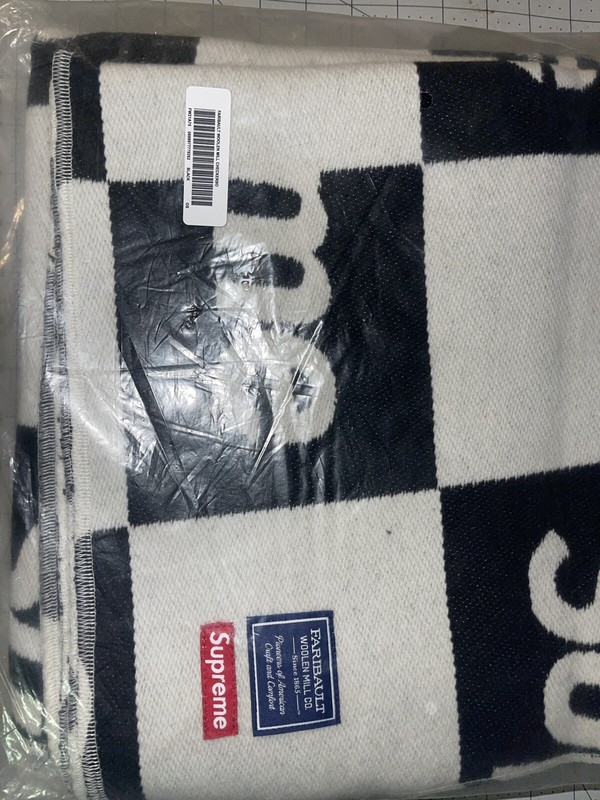 Supreme Faribualt Woolen Mill Checkerboard Wool Throw FW21 - Black gallery