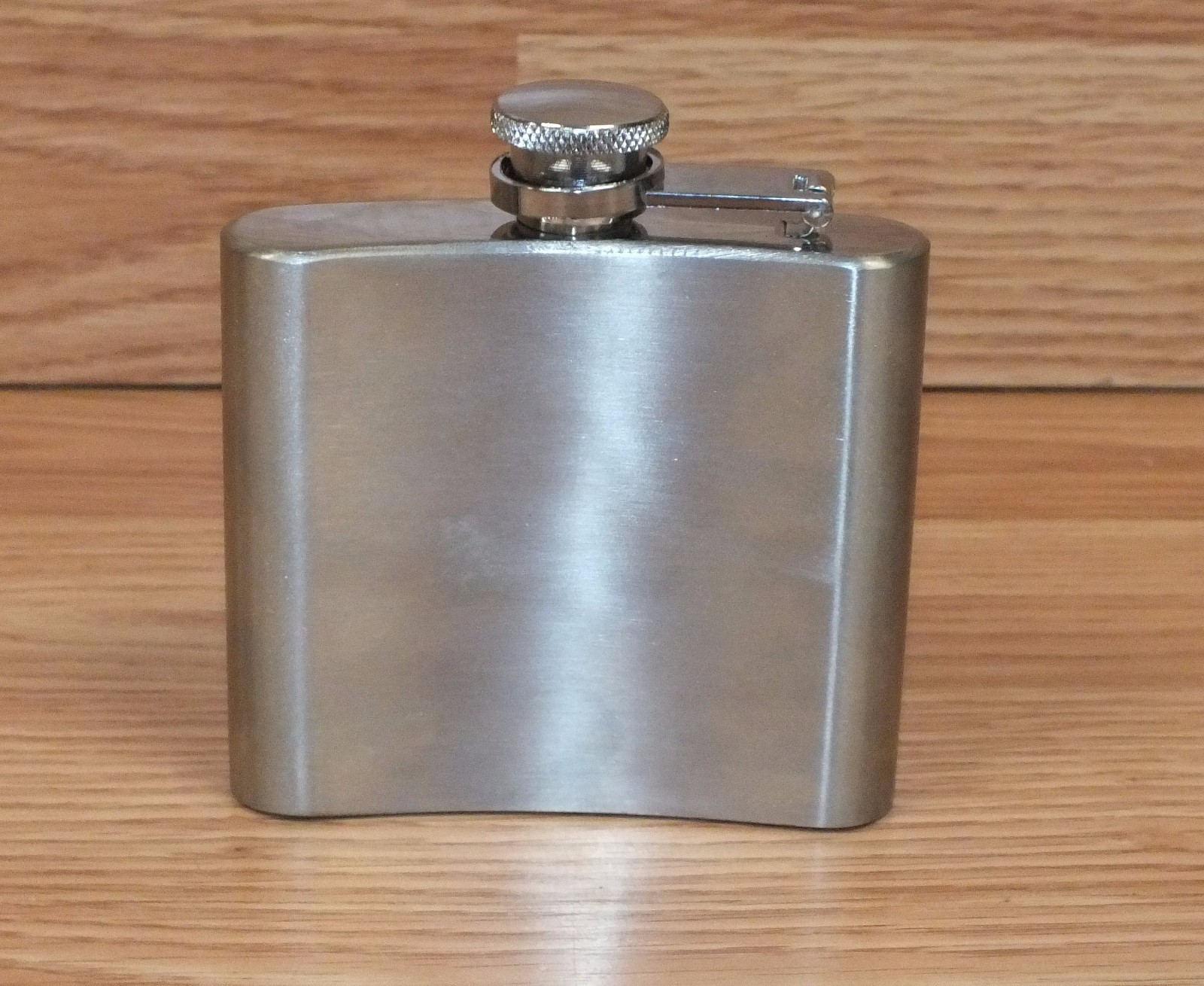 Unbranded/Generic Stainless Steel 5 OZ. Flask With Design On Front Only *READ* gallery