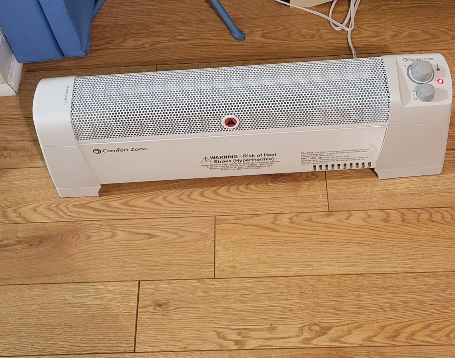 Comfort Zone CZ600 1500W Baseboard Heater with Thermostat & Safety gallery