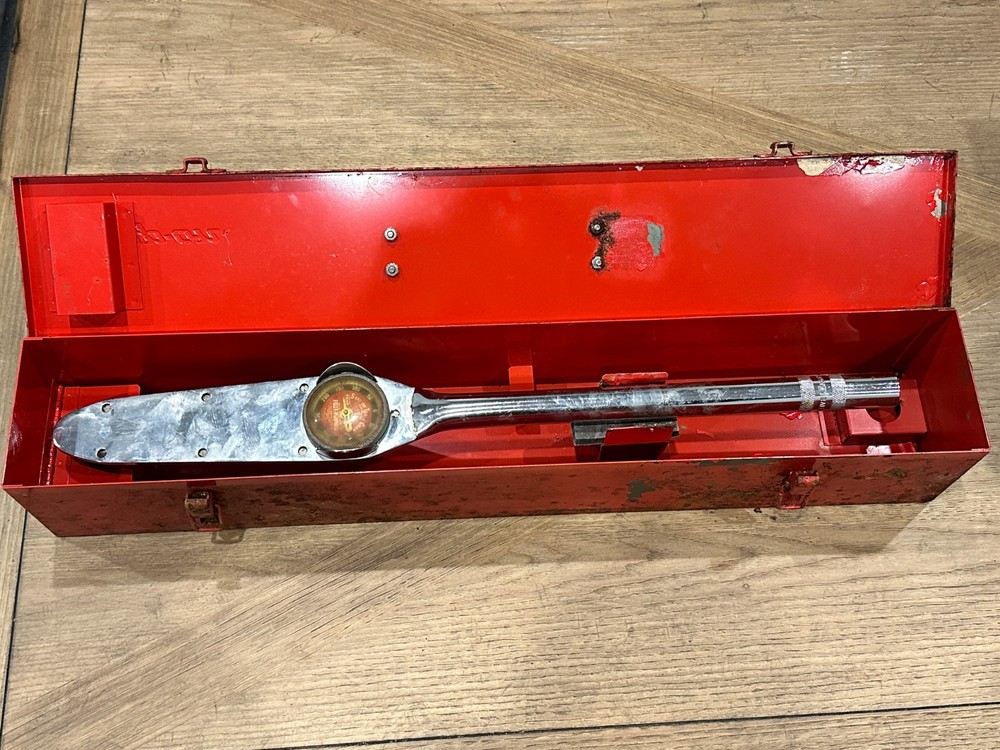 Snap-On Tools TE-250 L TorqOMeter 1/2" Drive Torque Wrench 250 FT LB KRA-94 Case