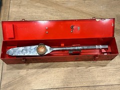 Snap-On Tools TE-250 L TorqOMeter 1/2″ Drive Torque Wrench 250 FT LB KRA-94 Case