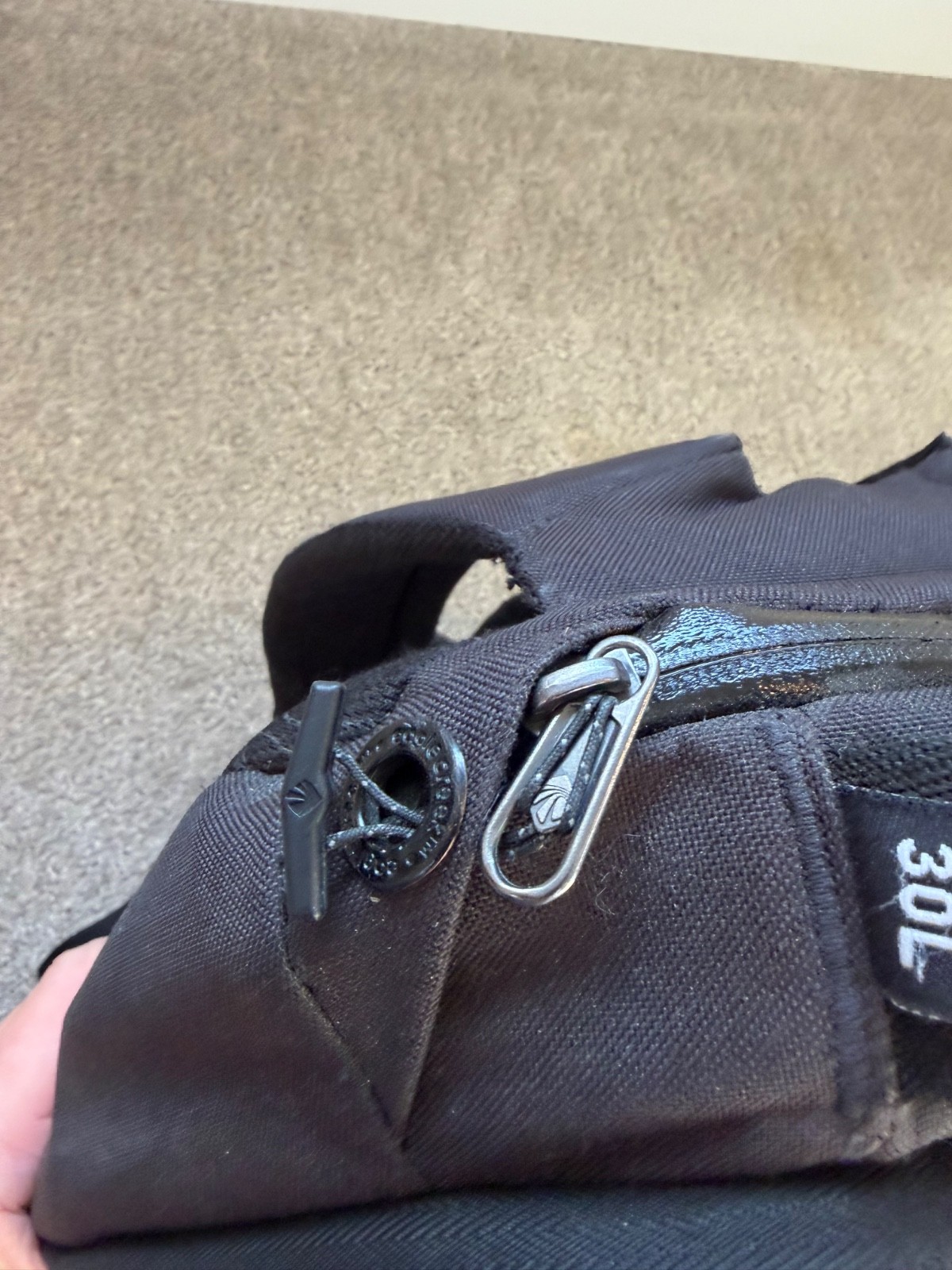 Eagle Creek 30L City Backpack Black. 4