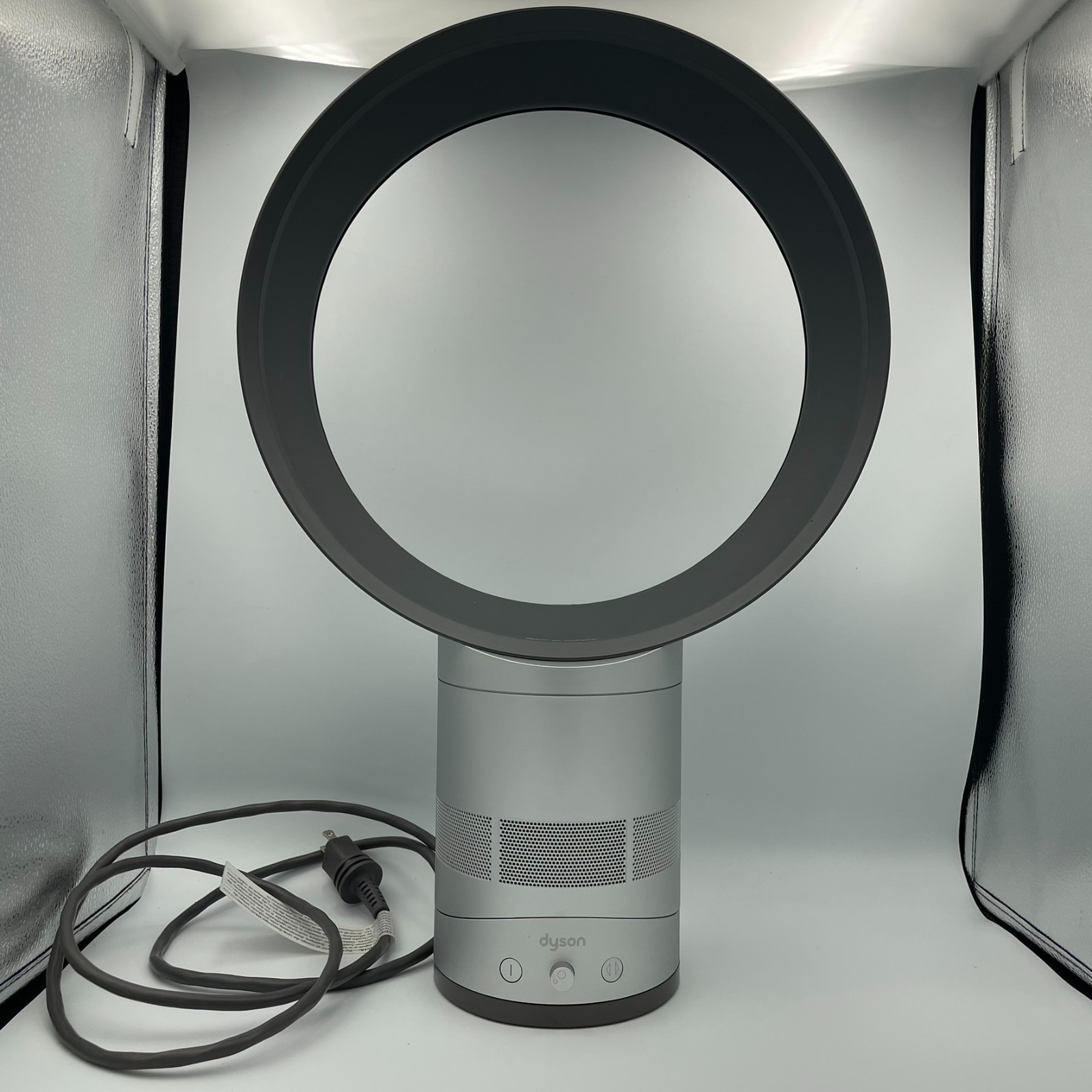 Dyson AM01 Air Multiplier Bladeless Fan Silver Gray Oscillating Table Fan gallery