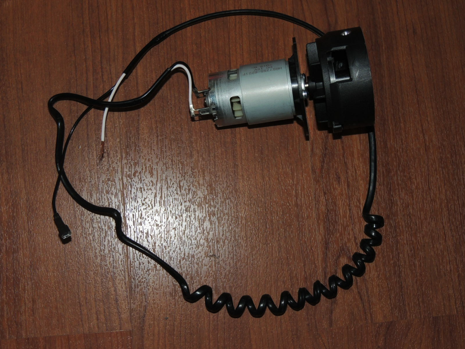 Motor HRS775S-6221F + Spool Housing Hyper Tough 20V 12" Trimmer HT19-401-003-06 gallery