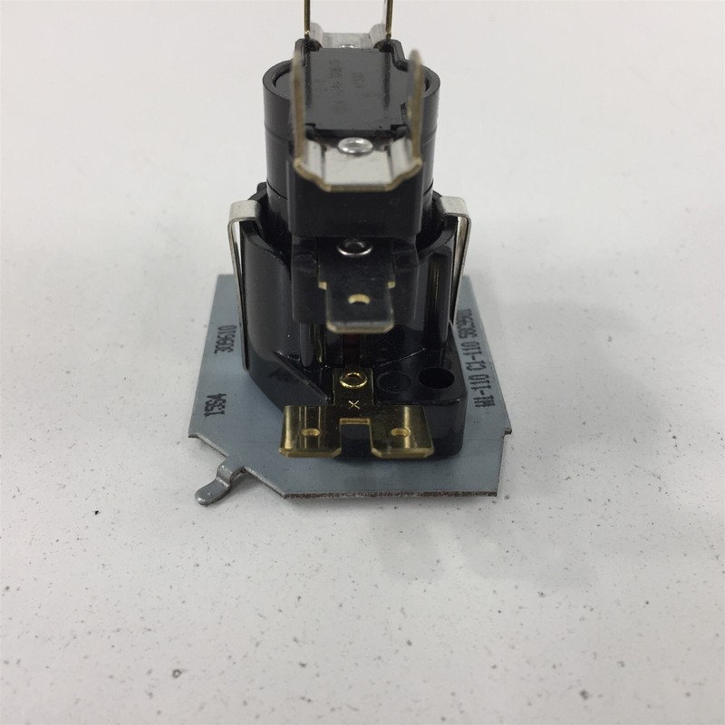 Lennox 58C9901 Stacked Thermal Delay Relay, DPST N.O., Varied Sequence, 24 Volts gallery