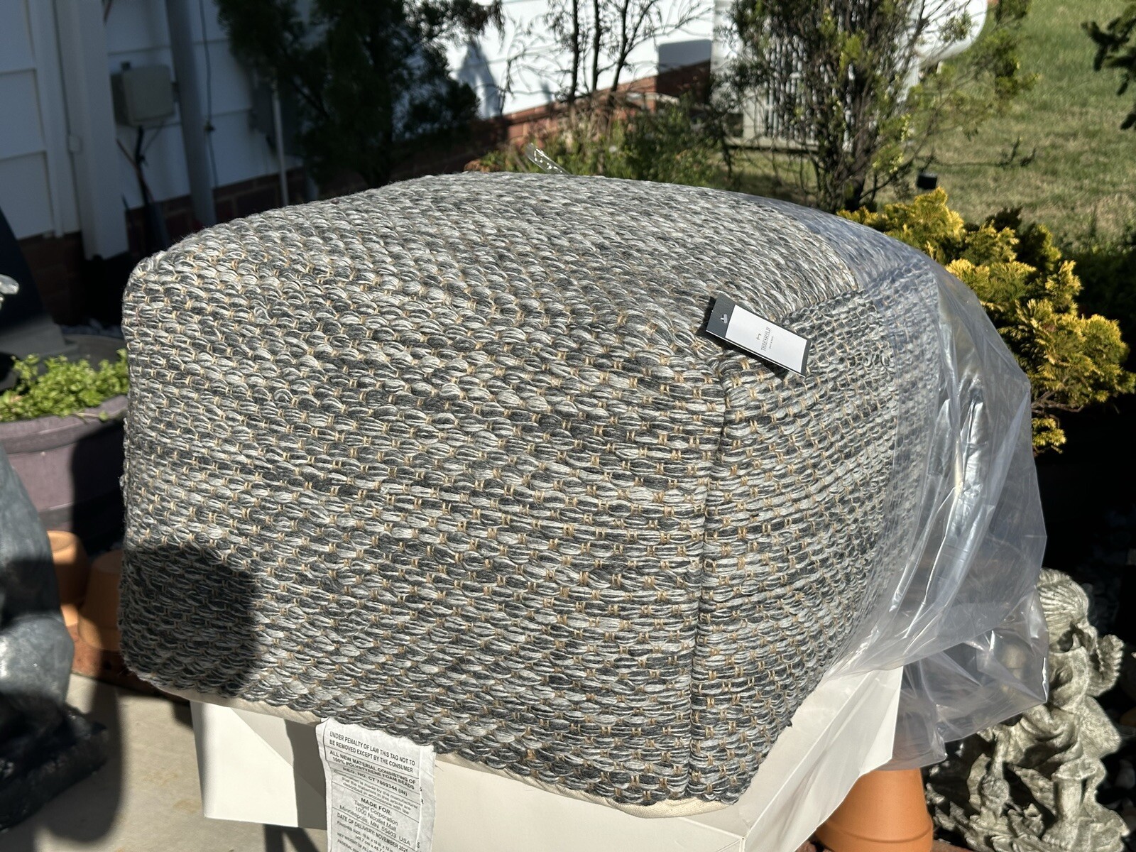 ⚡️NWT Threshold Pouf Ottoman Square Woven Gray Polyester SZ 18"H x 18"L x 12"W gallery