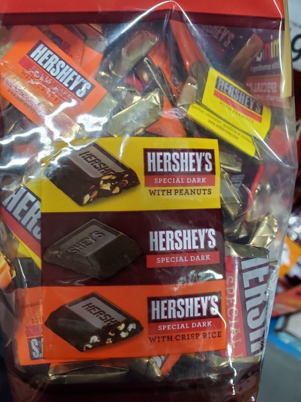 Hersheys Miniatures Special DARK Chocolates 48 Ounce Bag FREE SHIPPING gallery