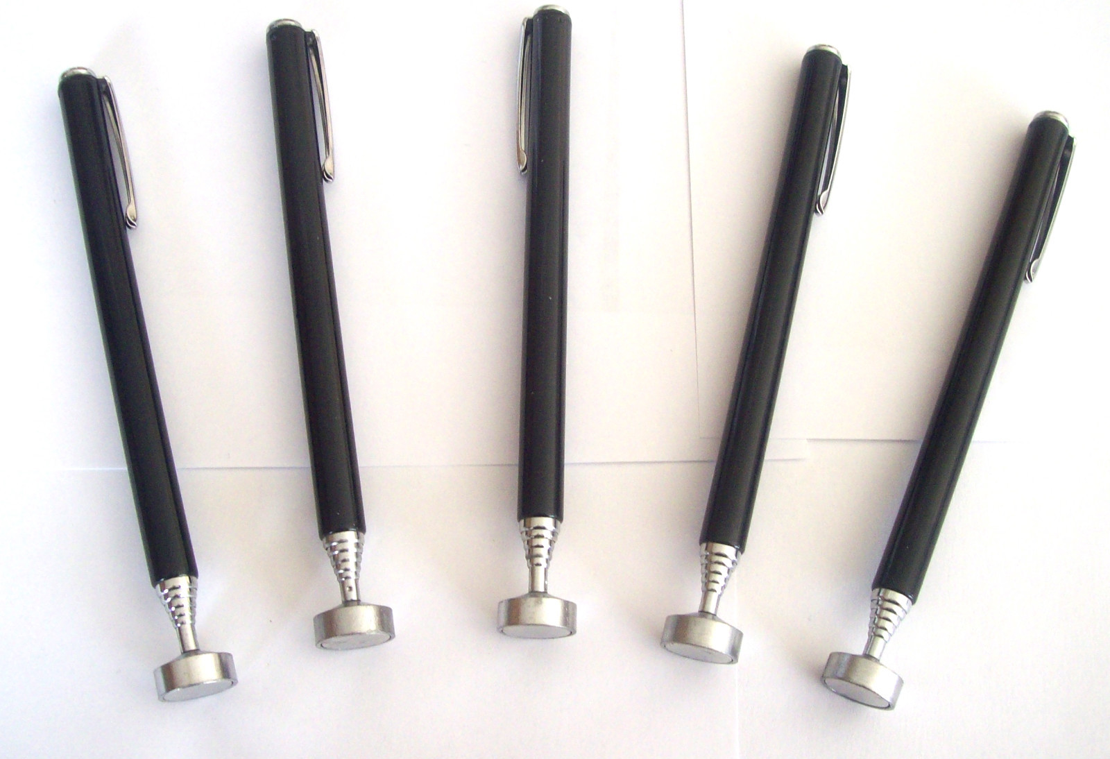 5 CALHAWK 8LB TELESCOPING PICK-UP MAGNETS 28" LONG POCKET CLIP CZTM8 gallery