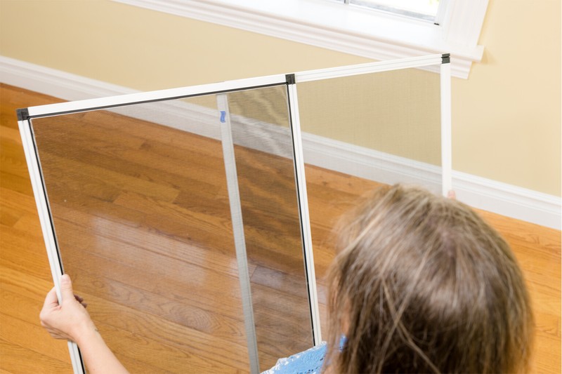 Adjustable Window Screen, Horizontal/Vertical,15"x21-40"w or 21"x15-28"w, 4 Pack gallery
