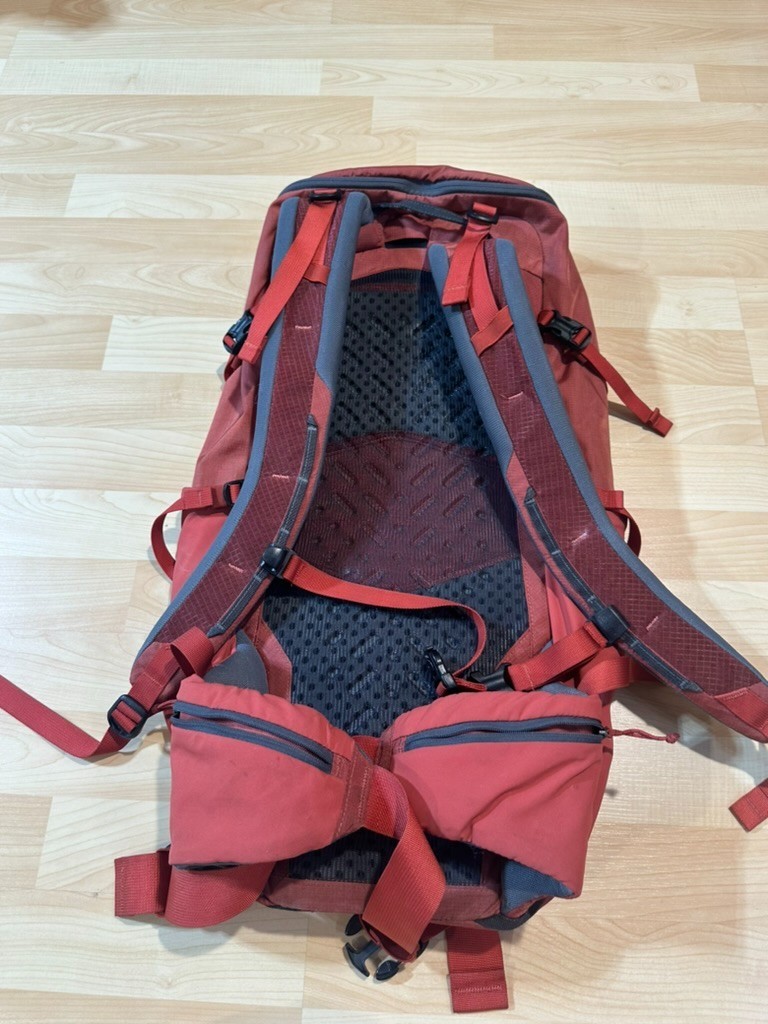 Patagonia Nine Trails Pack 28L – Red – Hiking Backpack 3
