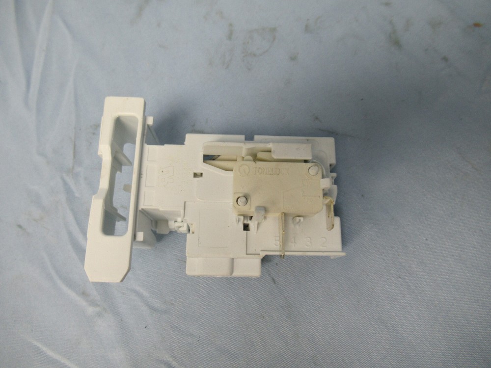 Frigidaire Stack Unit Washer/Dryer Washer Door Lock 137353300 (Lot #30)