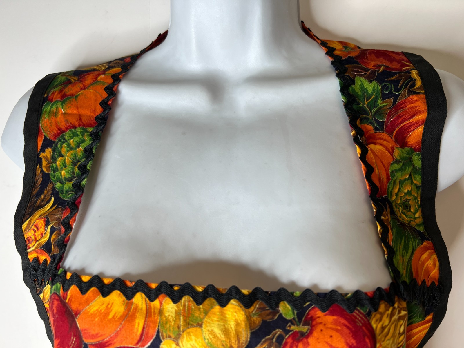 Vintage Fall Bib Apron Pumpkins Apples Leaves Autumn Colors Pocket gallery