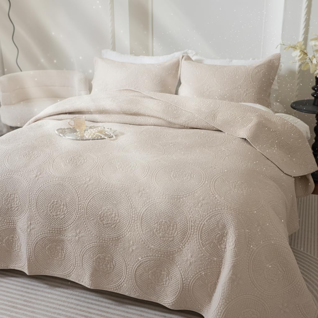 Lightweight Cotton Matelassé Quilt Set Queen Size (92x96) – Summer Quilt & Li... gallery